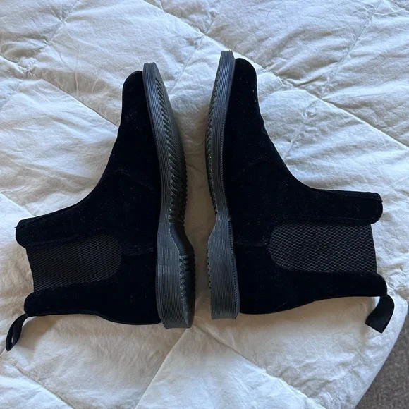 Doc Marten Flora boots - black, size 7 - Picture 5 of 7